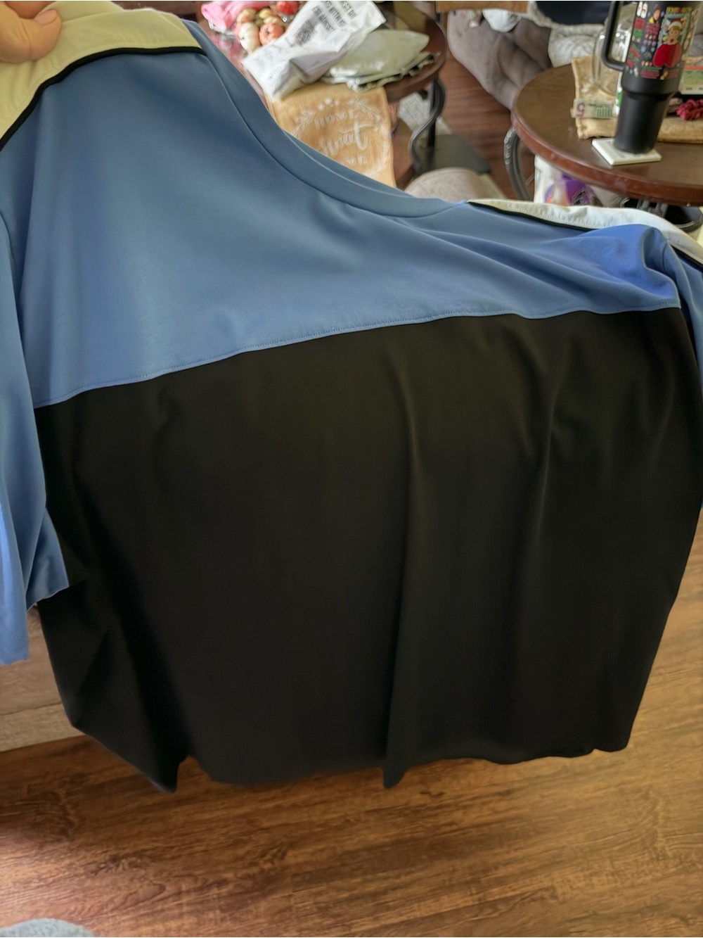 Men’s Colorblock Top in Light Blue and Black